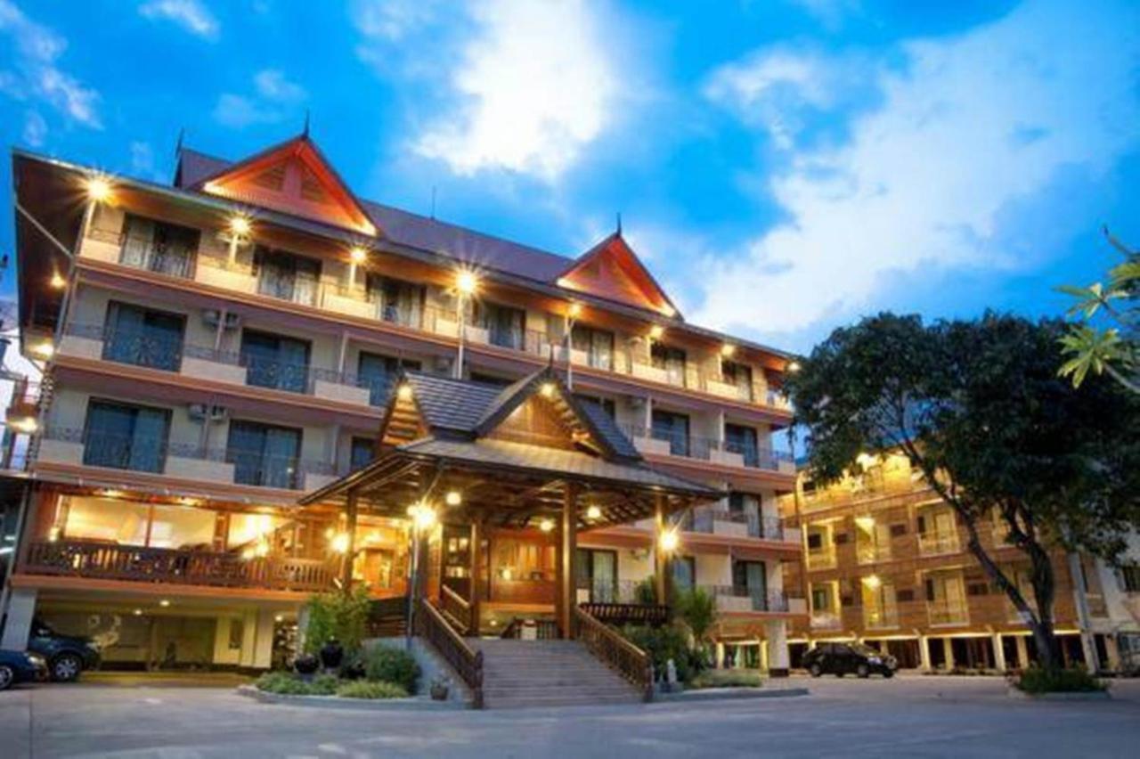 Baankhun Chiang Mai Hotel Kültér fotó
